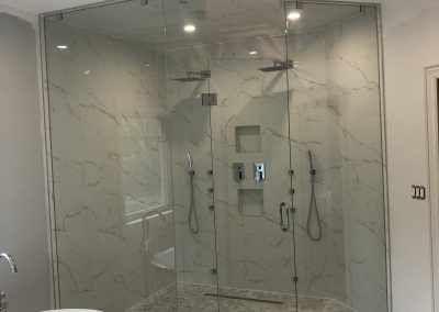 Irregular_4_Piece_Shower